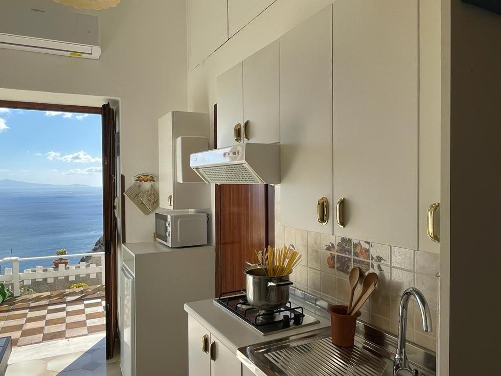 Casa Enzo Con Vista Mare Apartment Амалфи Екстериор снимка